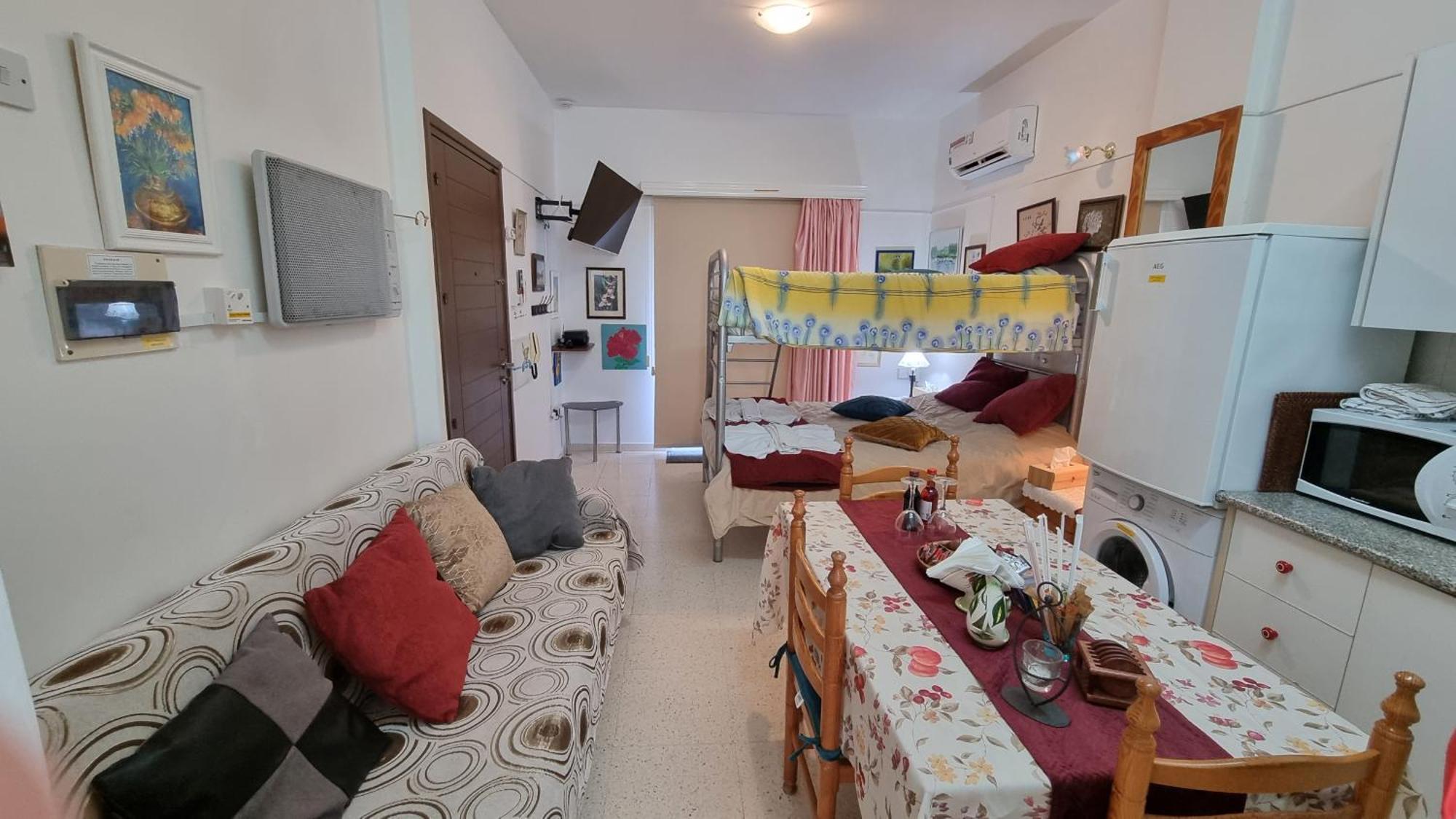 Astrofegia Apartments Near The Sea Agia Marina  Exterior photo